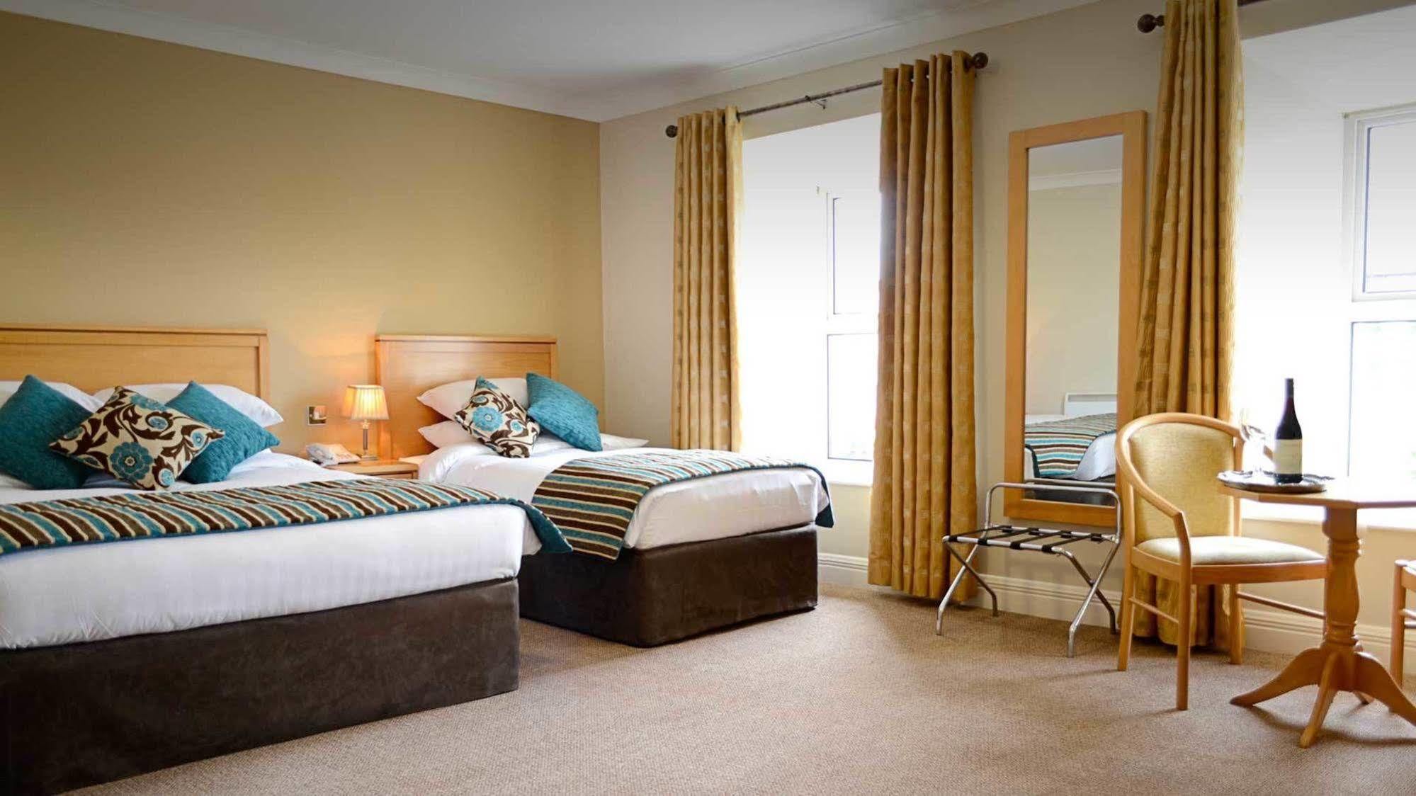 Cill Aodain Court Hotel Kiltimagh Luaran gambar